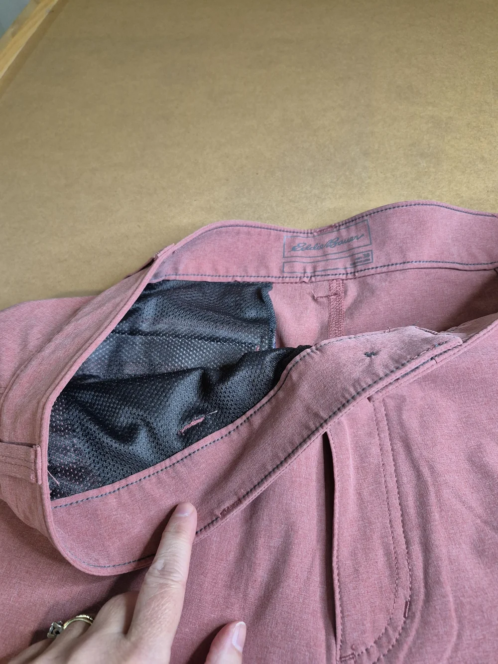 Eddie Bauer Men's Cargo Shorts in Dusty Rose
